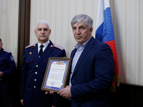 Войсковой атаман войскового казачьего общества "Всевеликое войско Донское" вручил благодарность руководству Дербента