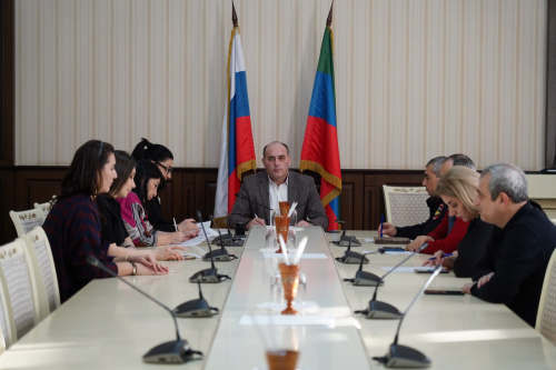 Состоялось заседание комиссии по делам несовершеннолетних и защите их прав