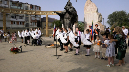В Дербенте состоялся митинг памяти и скорби "Мы обязаны помнить"
