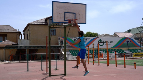 На стадионе «Нарын-кала» состоялся турнир по баскетболу